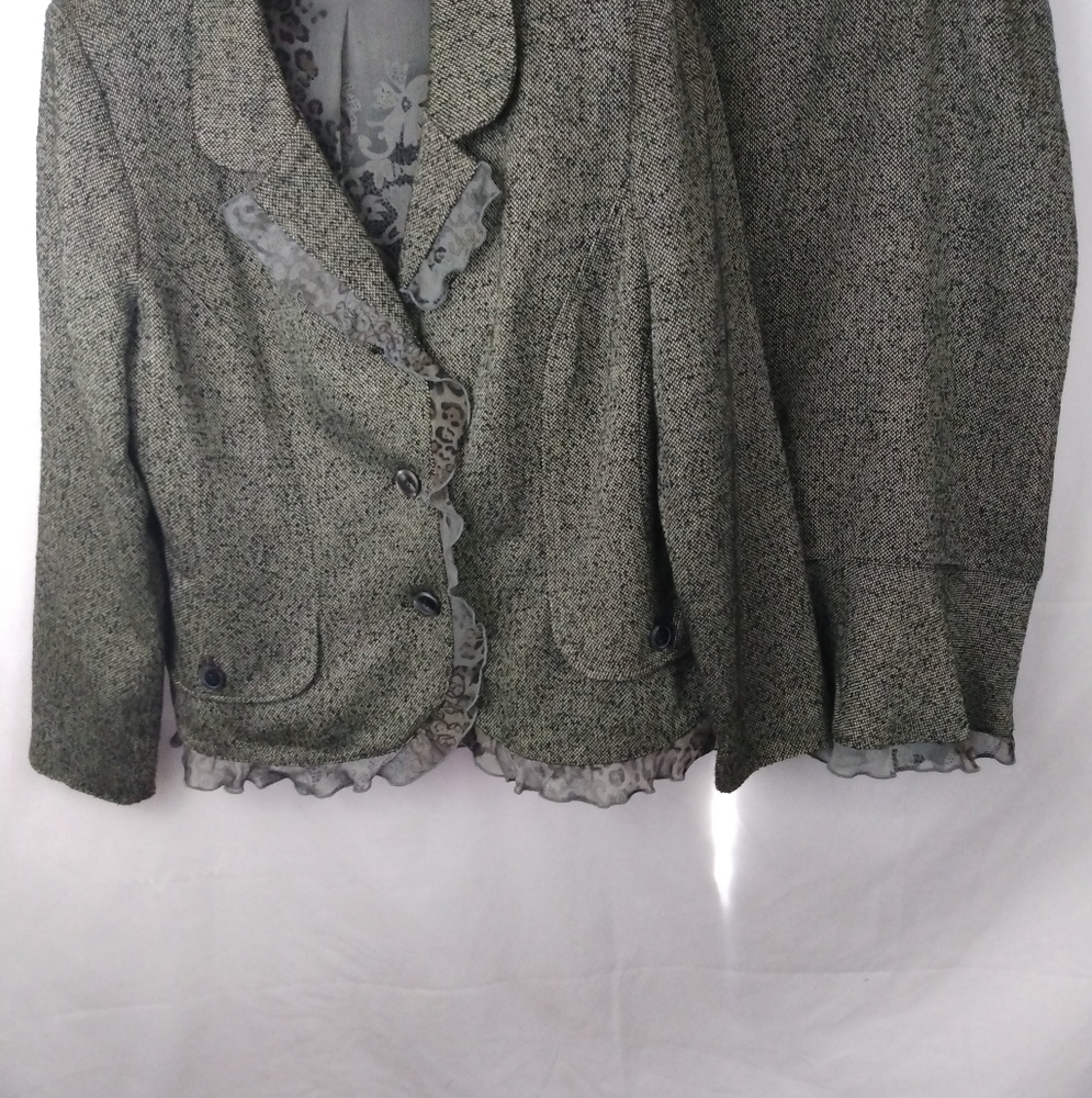 Elegant Gray Women's Skirt Suit